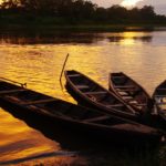 Atardecer en Puerto Nariño, en el Amazonas